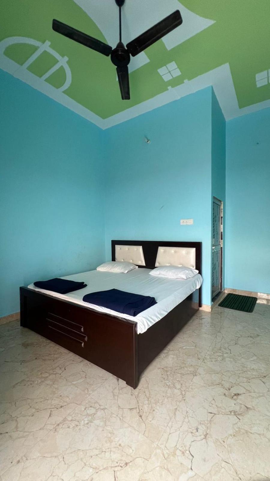 Hotel Vijay Palace Ayodhya Kültér fotó